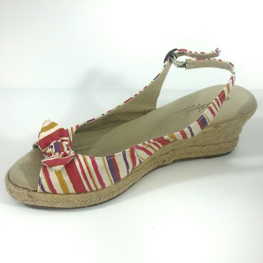 💞NaturalSoul wedge slingback size 9